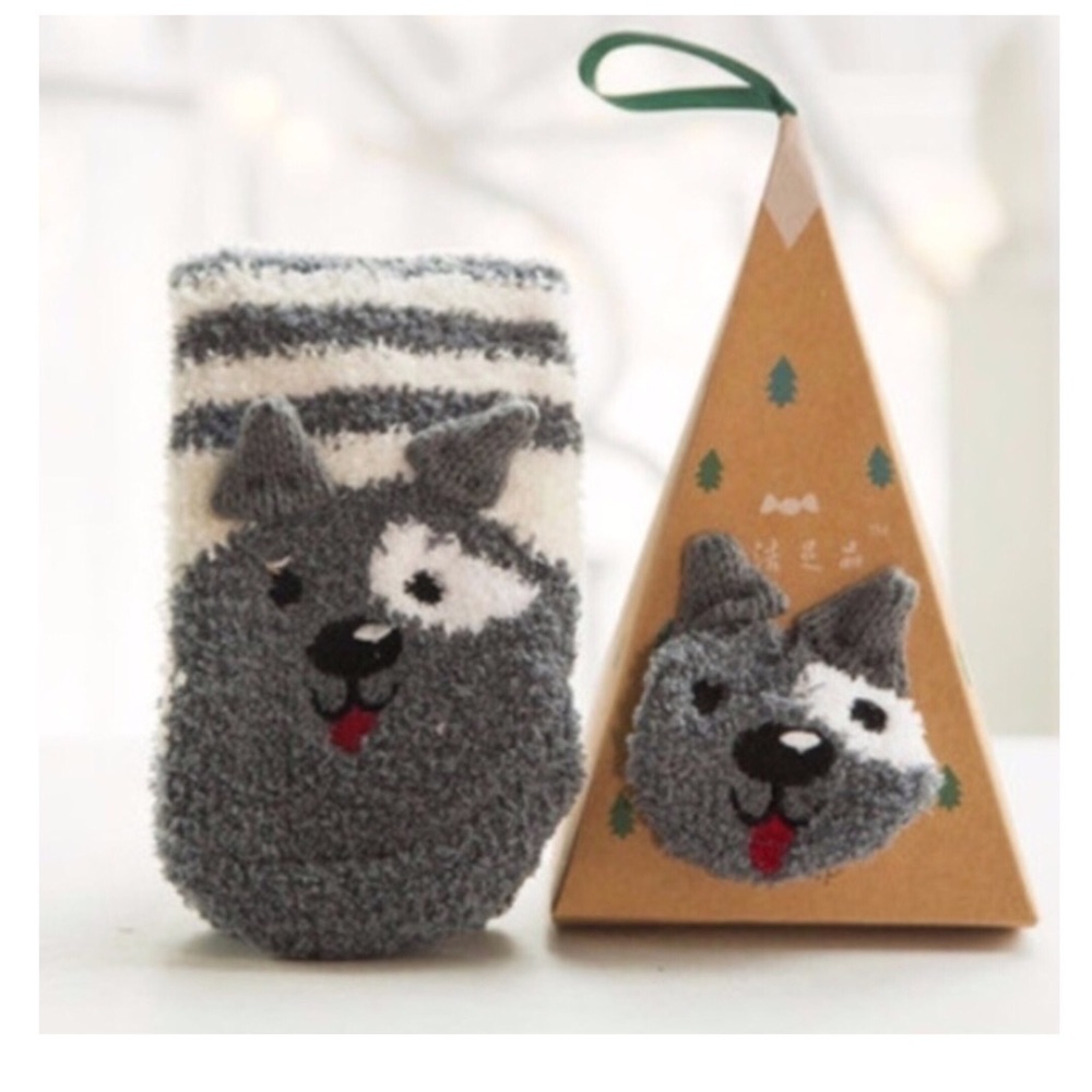 Fuzzy Character Socks With Ornament Box - Picture 3 of 6
